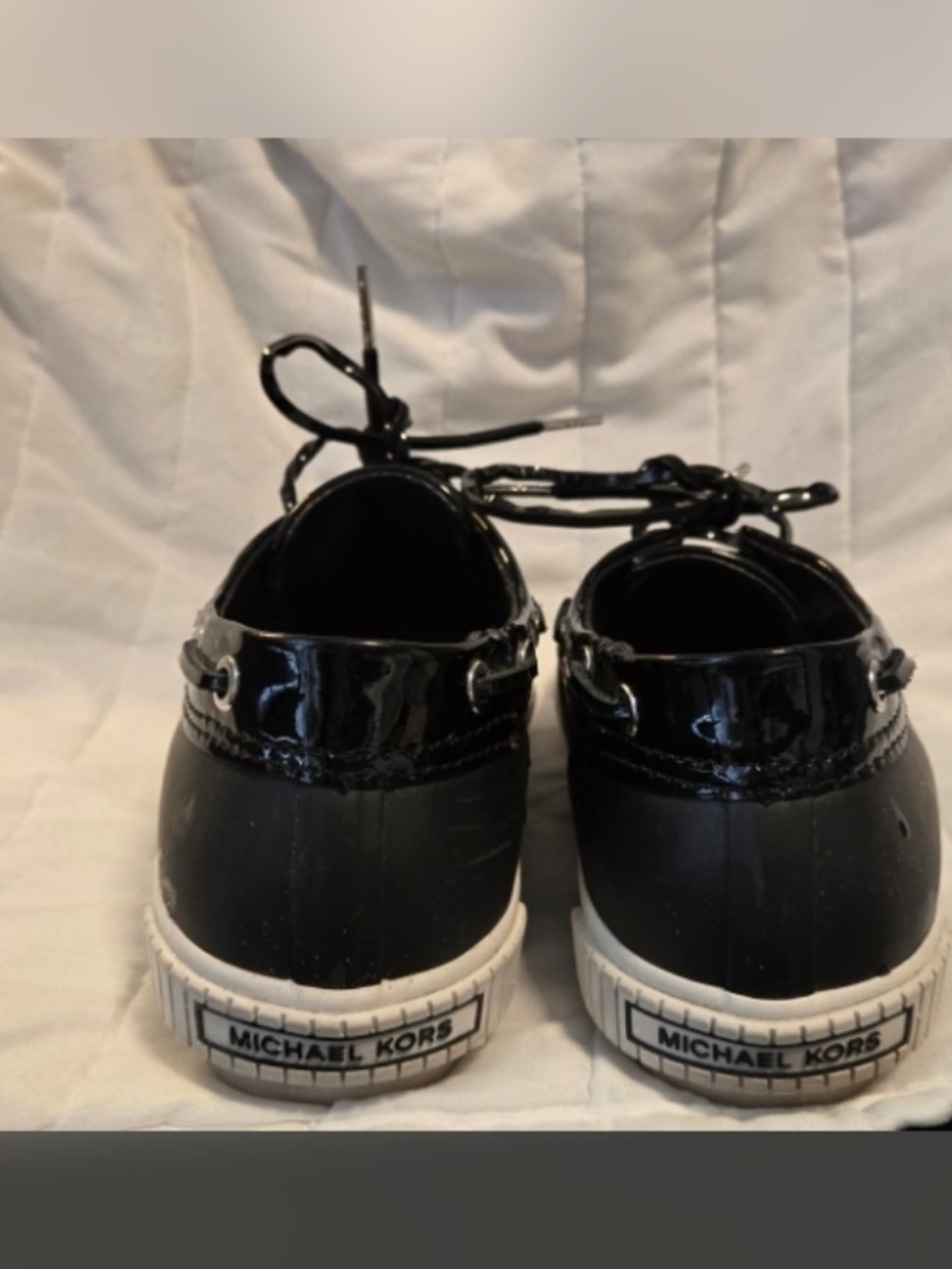 MICHAEL Michael Kors Black Patent Trim Lace-Up Sneakers Size 8 - Picture 3 of 5